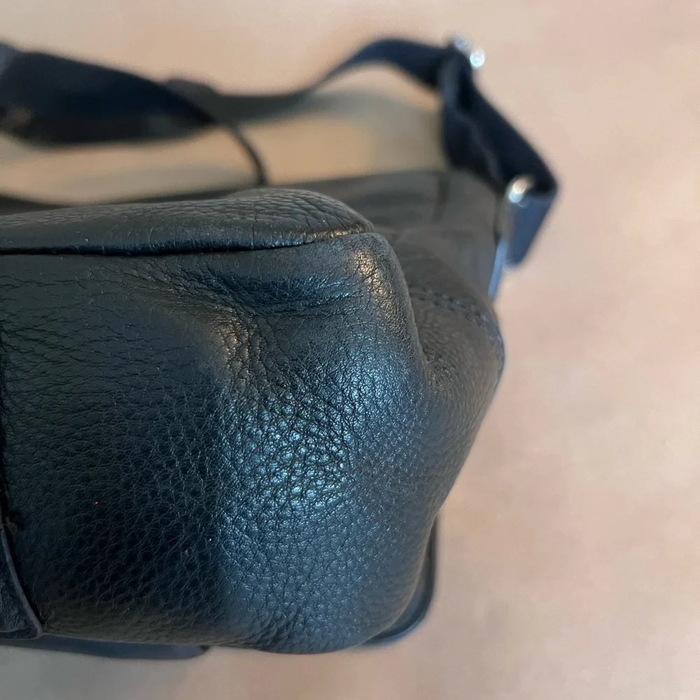 Banana Republic Black Pebbled Genuine Leather Messenger Laptop Bag Fabric Strap
